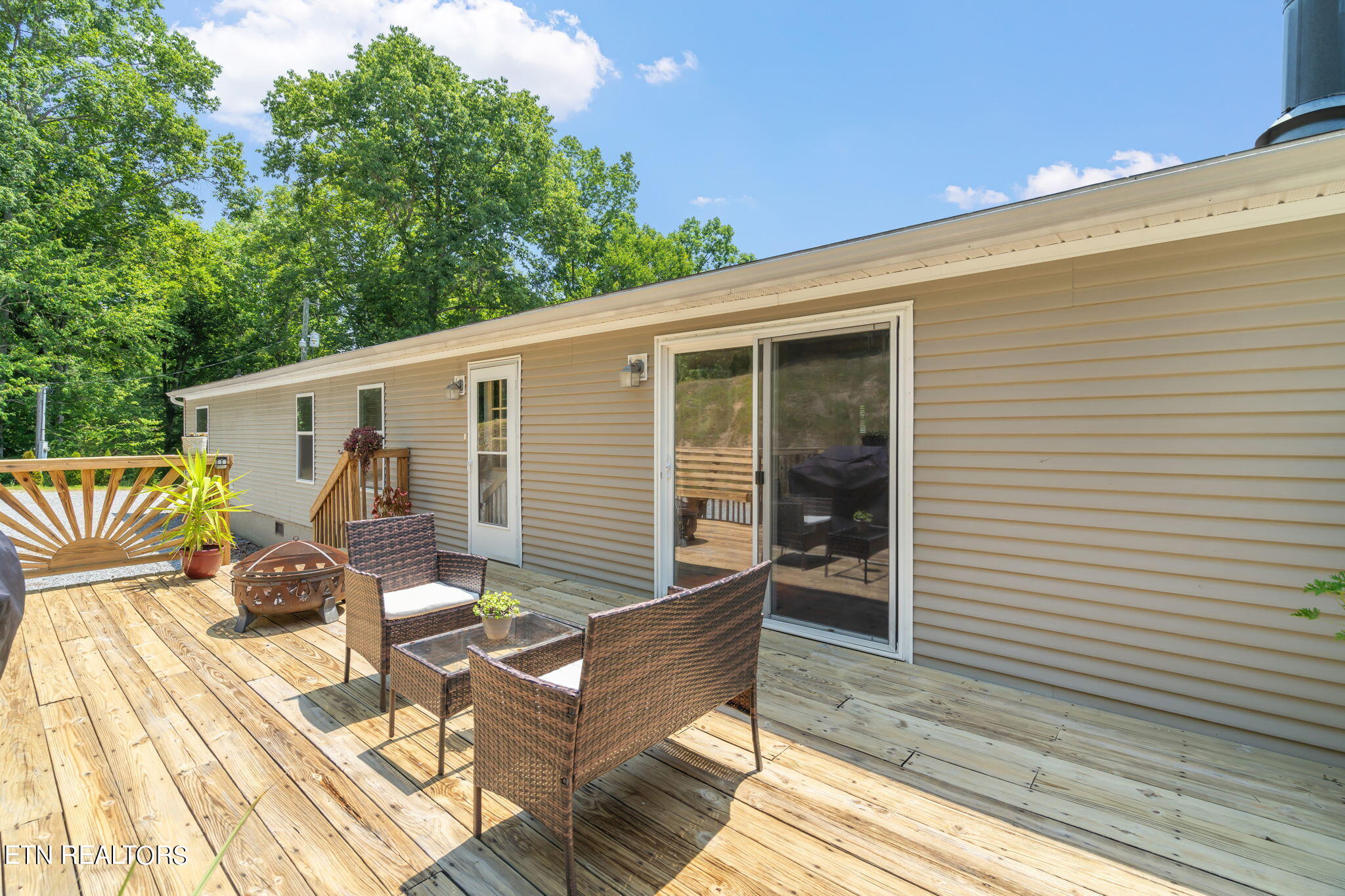 304 Comb Ridge Road Maynardville, TN 37807 - Photo 37 of 57 Back Deck (1)