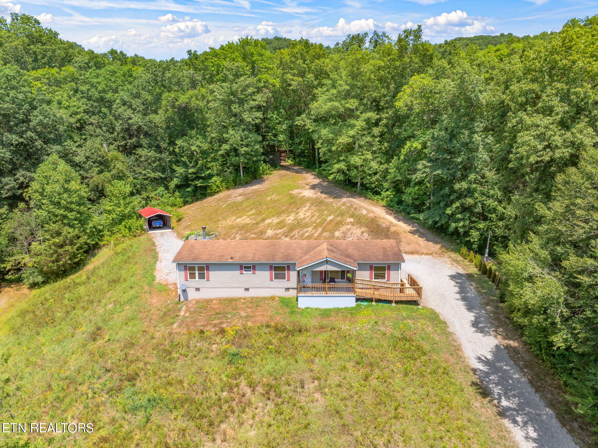 304 Comb Ridge Road Maynardville, TN 37807 - Photo 4 of 57 304 Comb Ridge Rd Property (3)