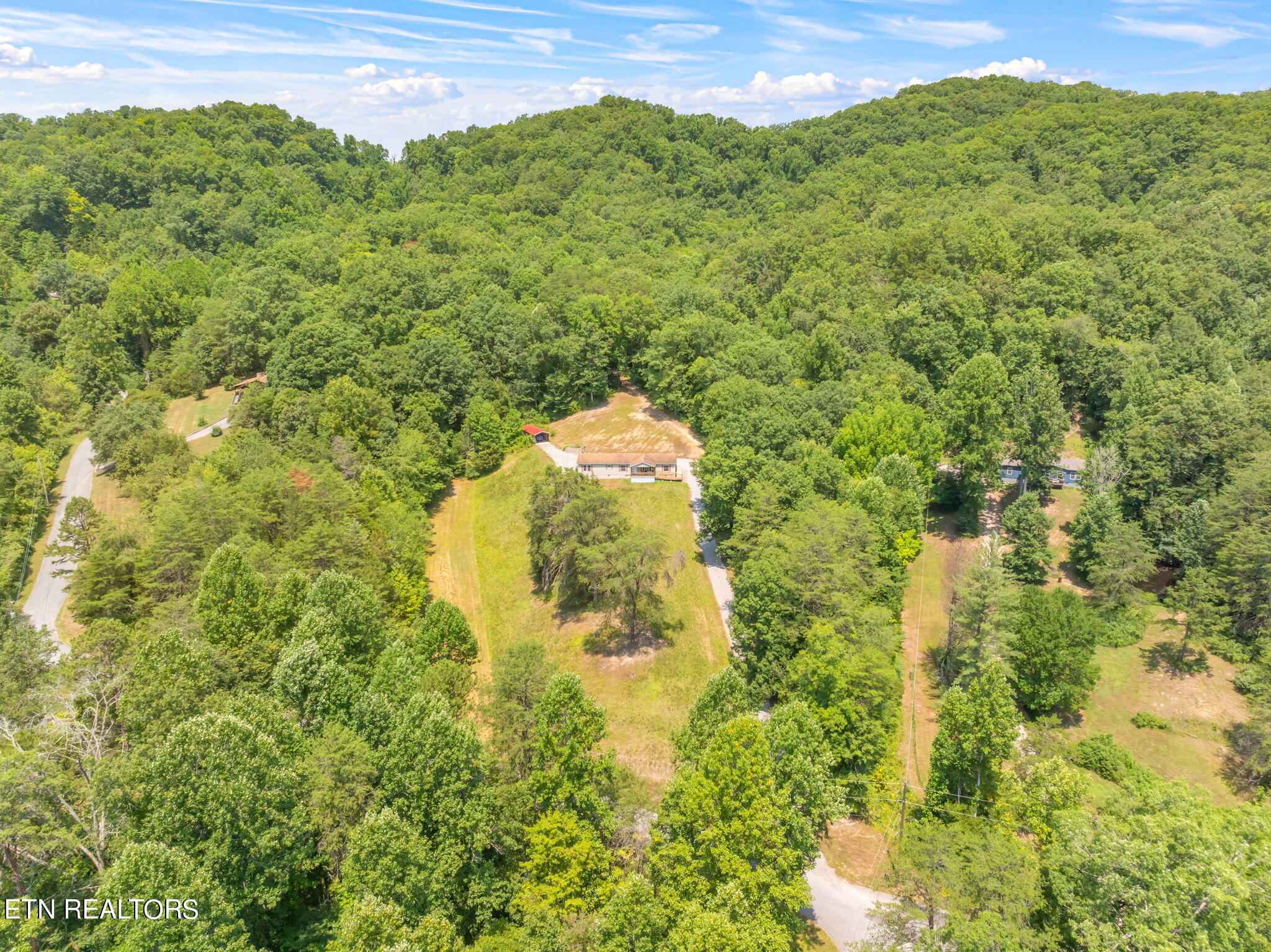 304 Comb Ridge Road Maynardville, TN 37807 - Photo 45 of 57 304 Comb Ridge Rd Property (7)