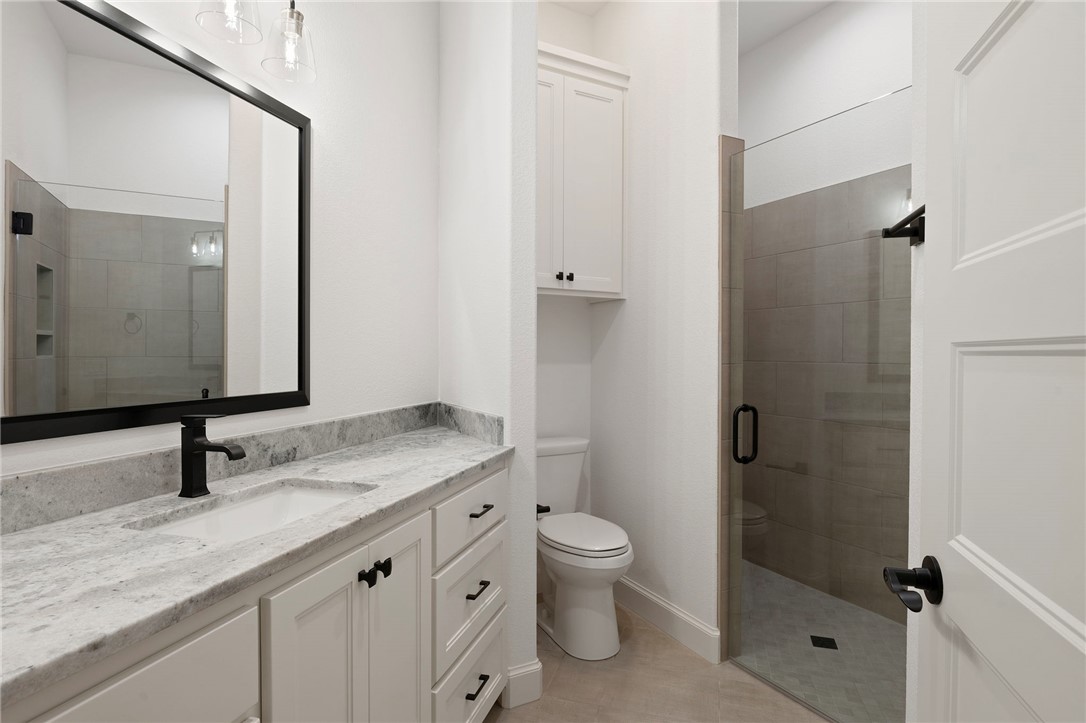 4602 Wesson Drive Bryan, TX 77808 - Photo 29 of 50 Guest bath