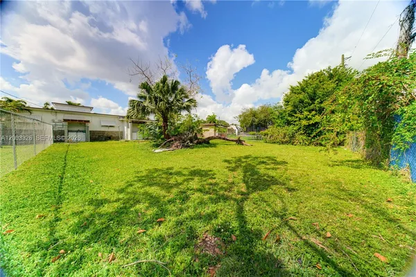 $2,500 | 173 Northwest 18th Street, Unit 1, Homestead, FL 33030