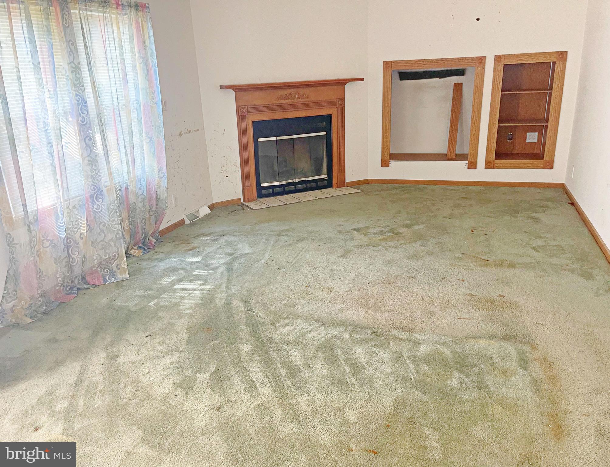 9675 Melvin White Road Deal Island, MD 21821 - Photo 5 of 13 Interior