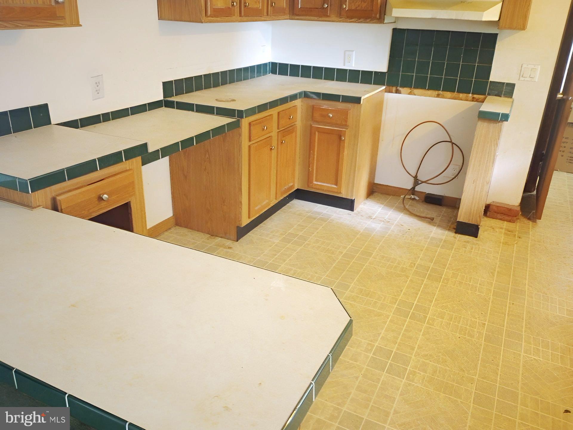 9675 Melvin White Road Deal Island, MD 21821 - Photo 7 of 13 Interior