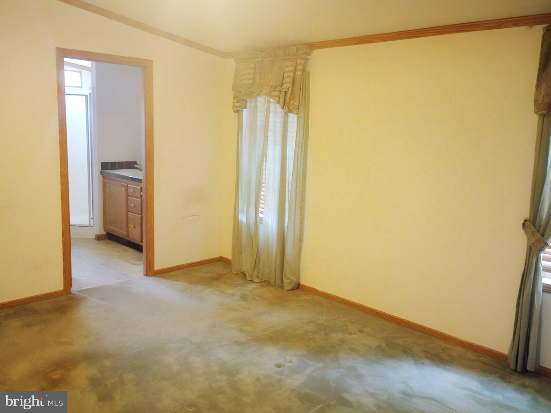 9675 Melvin White Road Deal Island, MD 21821 - Photo 8 of 13 Interior