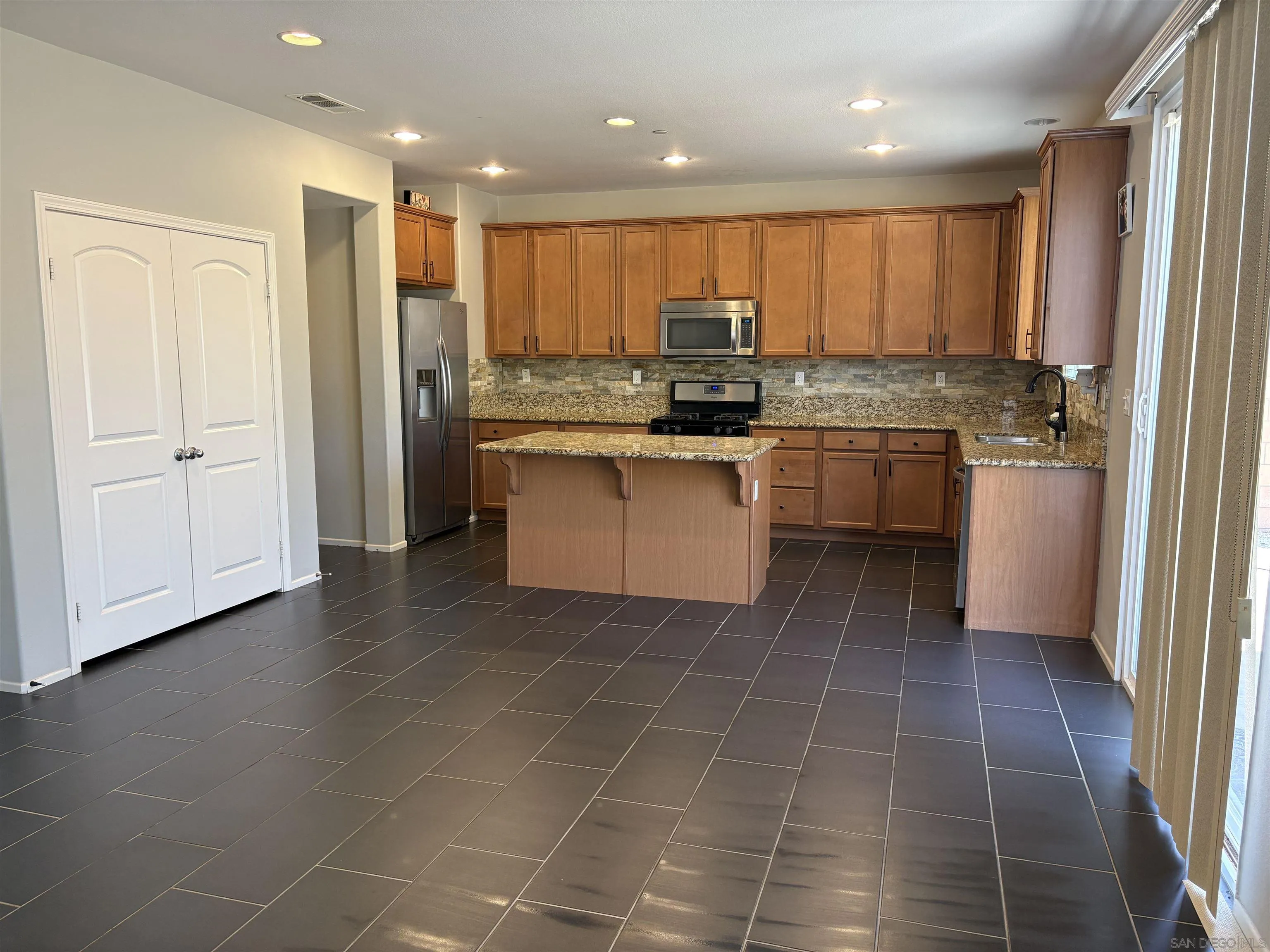34923 Kooden Road Winchester, CA 92596 - Photo 6 of 39