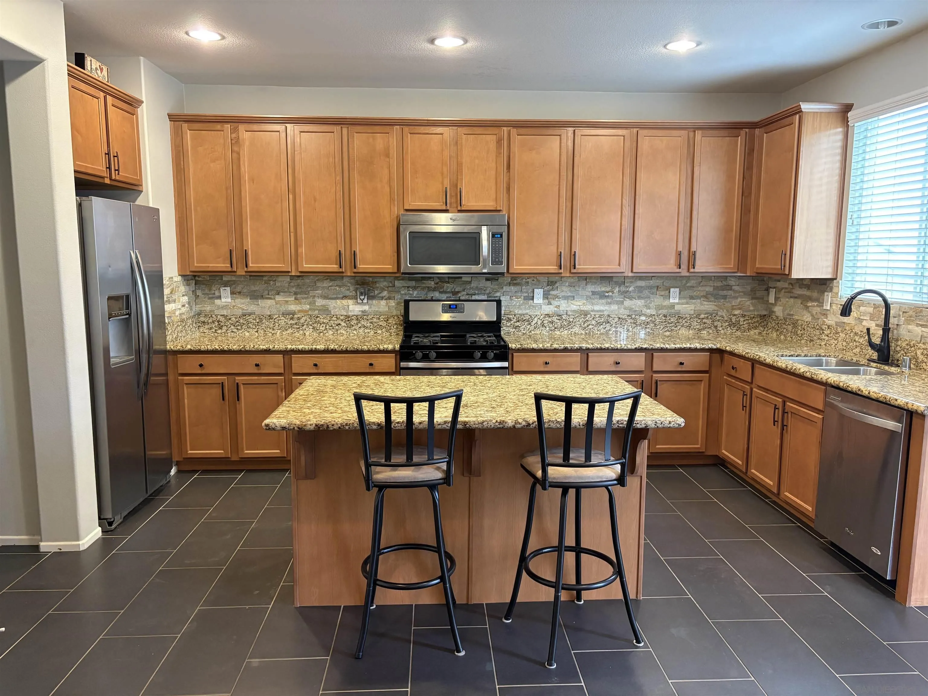 34923 Kooden Road Winchester, CA 92596 - Photo 6 of 32