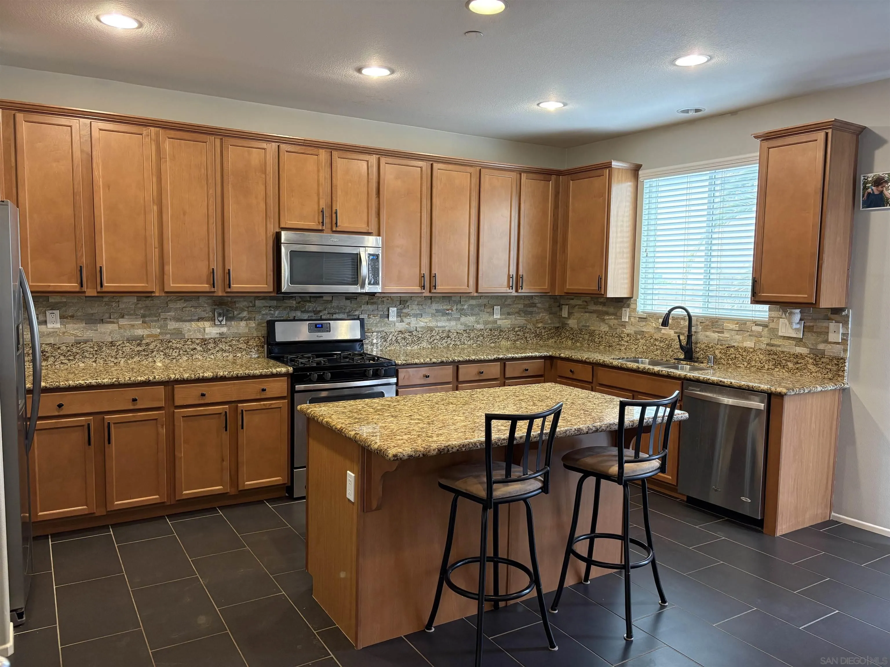 34923 Kooden Road Winchester, CA 92596 - Photo 9 of 39