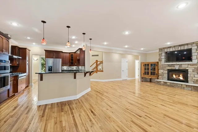 $1,200,000 | 5650 Lily Lane, Sawyer, MI 49125