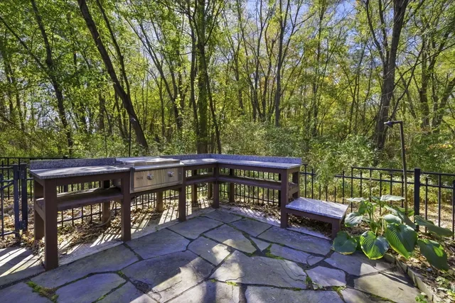 $1,200,000 | 5650 Lily Lane, Sawyer, MI 49125