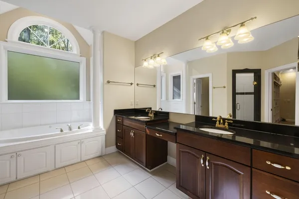 $1,100,000 | 5650 Lily Lane, Sawyer, MI 49125