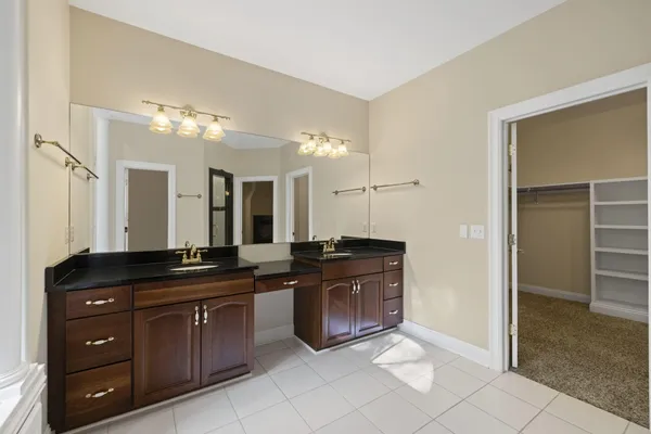 $1,100,000 | 5650 Lily Lane, Sawyer, MI 49125