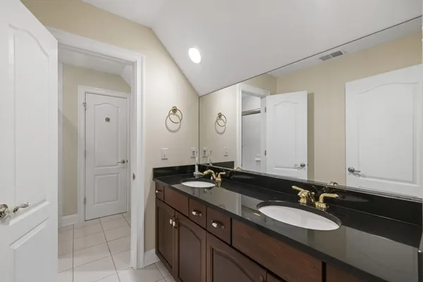 $999,000 | 5650 Lily Lane, Sawyer, MI 49125