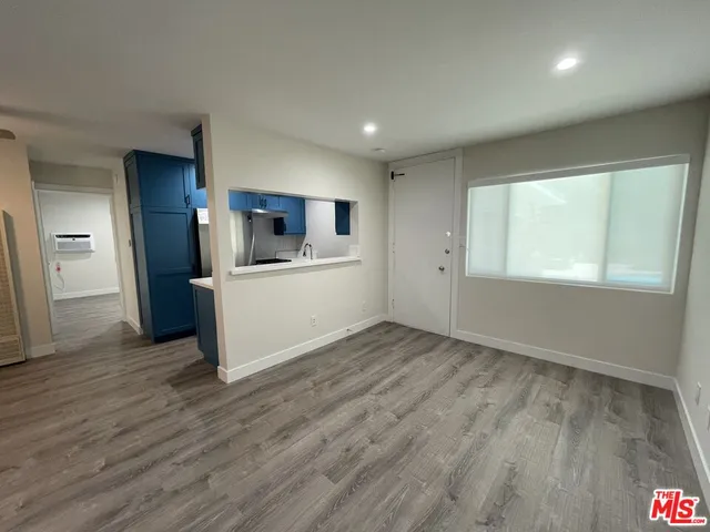 $3,295 | 27 Anchorage Street, Unit B, Marina del Rey, CA 90292