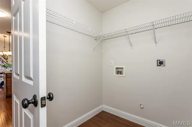 $274,900 | 427 East Donnewald Street, Worden, IL 62097