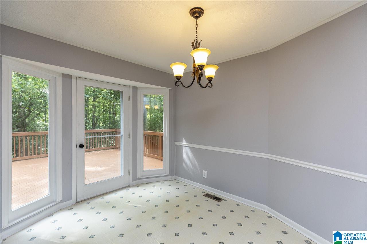 2588 Royal Way Pelham, AL 35124 - Photo 14 of 38
