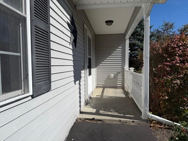 21 Cardinal Way, Unit 21 Winslow, ME 04901 - Photo 3 of 27 Front entrance