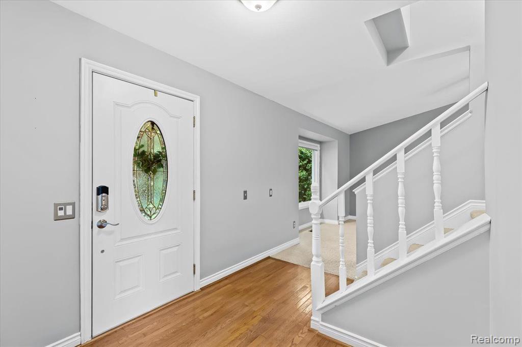754 Kentucky Drive Rochester Hills, MI 48307 - Photo 4 of 29