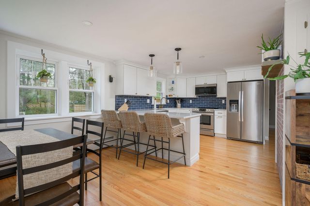 $590,000 | 952 Oak Street, West Barnstable, MA 02668