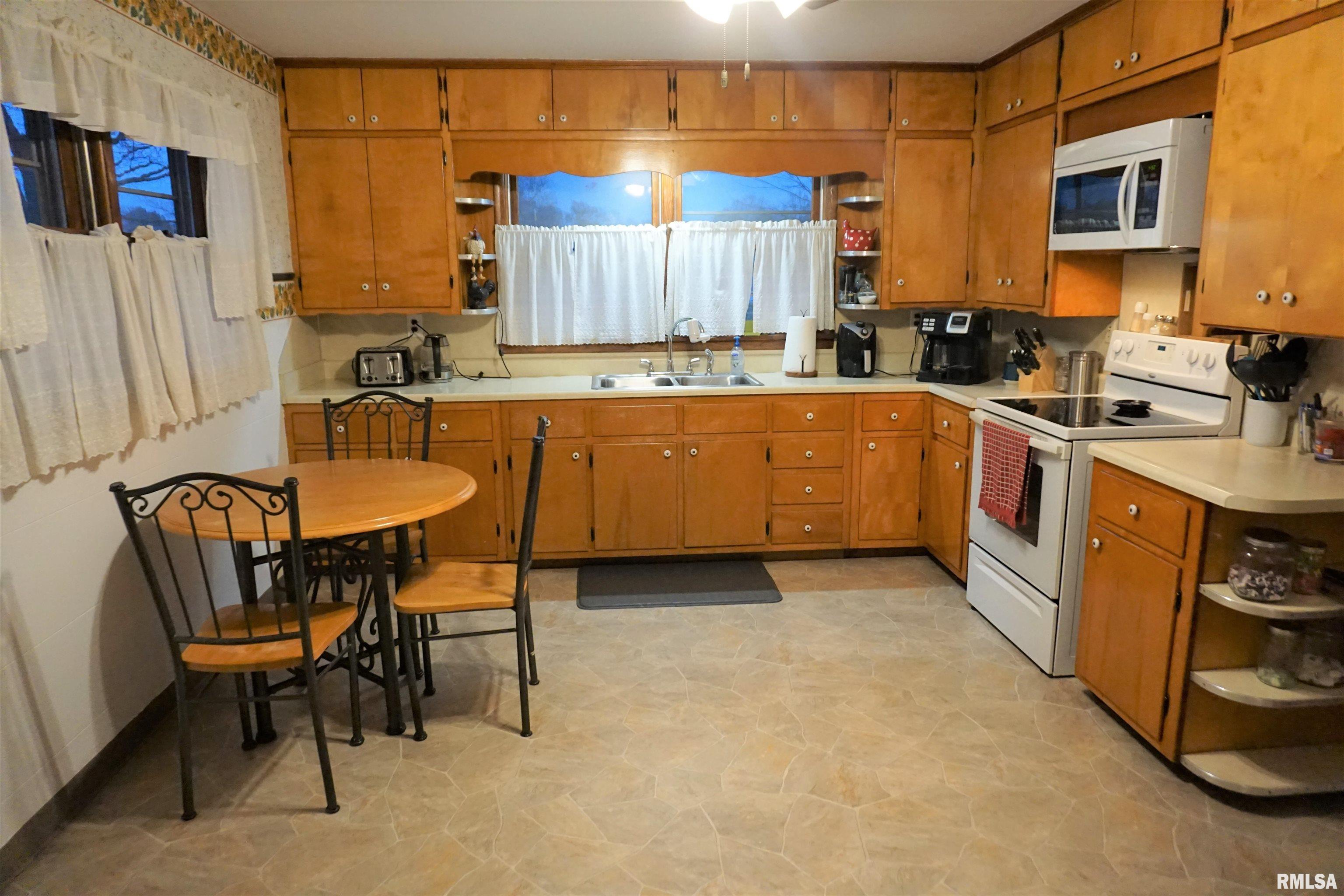 2645 South Broadway Salem, IL 62881 - Photo 19 of 22