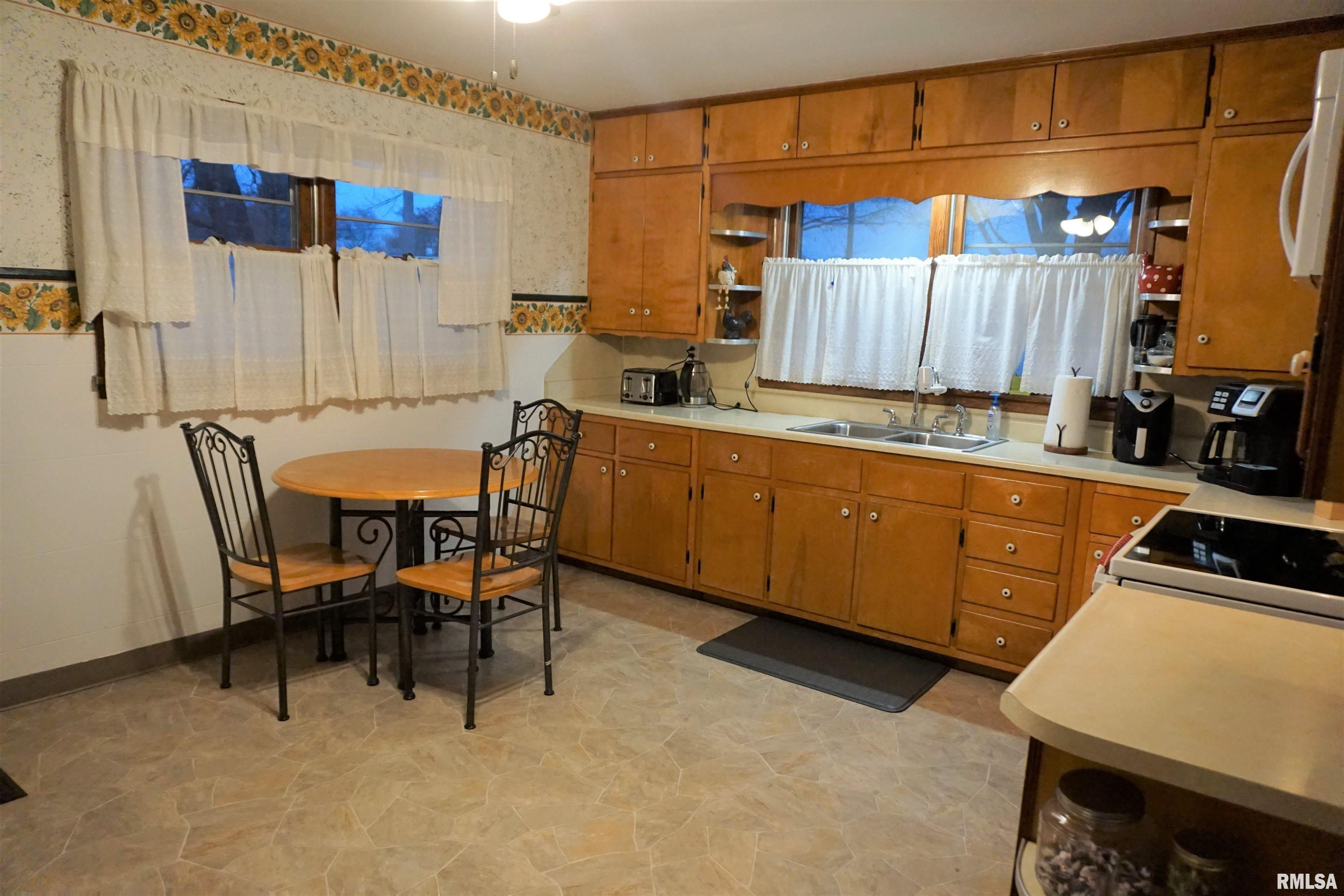 2645 South Broadway Salem, IL 62881 - Photo 20 of 22