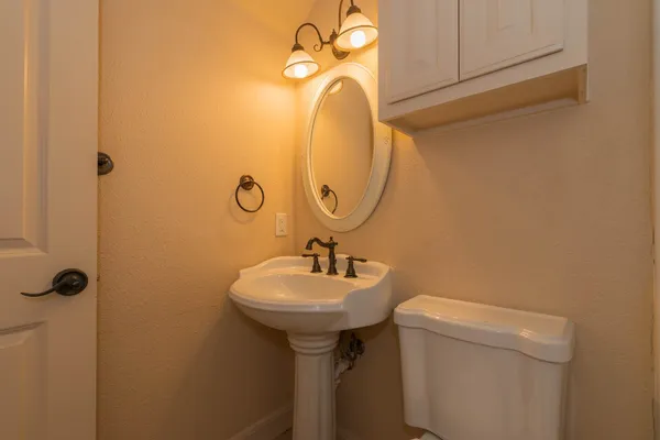$3,500 | 7 Stonebrook Court, Beaumont, TX 77706