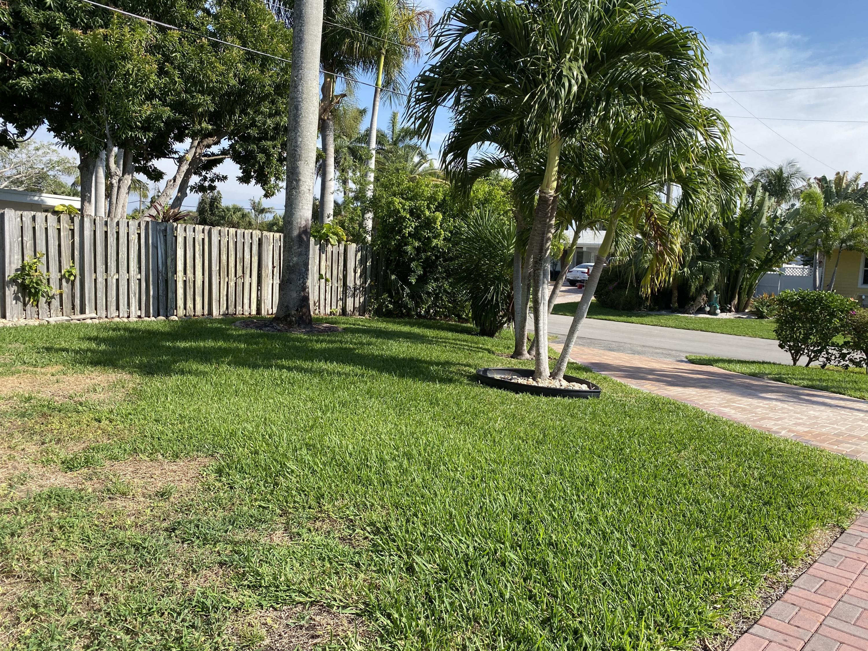 475 Northeast 37th Street Boca Raton, FL 33431 - Photo 7 of 25 Exterior