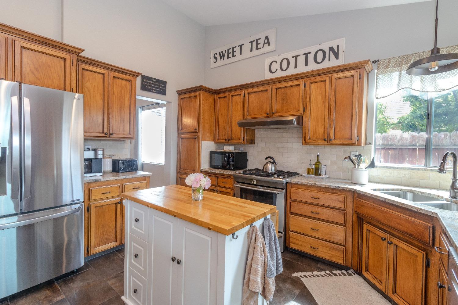 2066 Bedford Avenue Clovis, CA 93611 - Photo 11 of 35