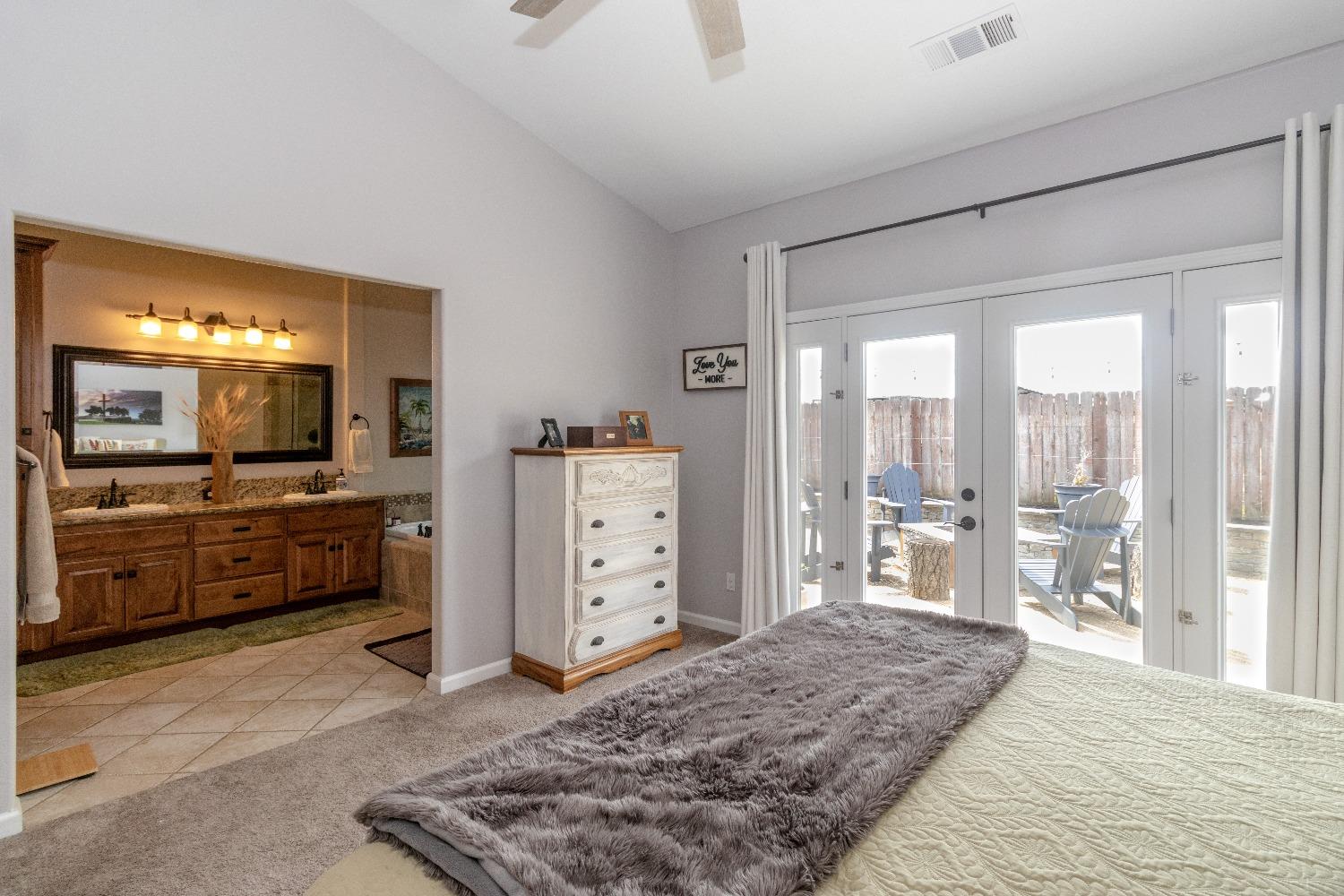 2066 Bedford Avenue Clovis, CA 93611 - Photo 15 of 35