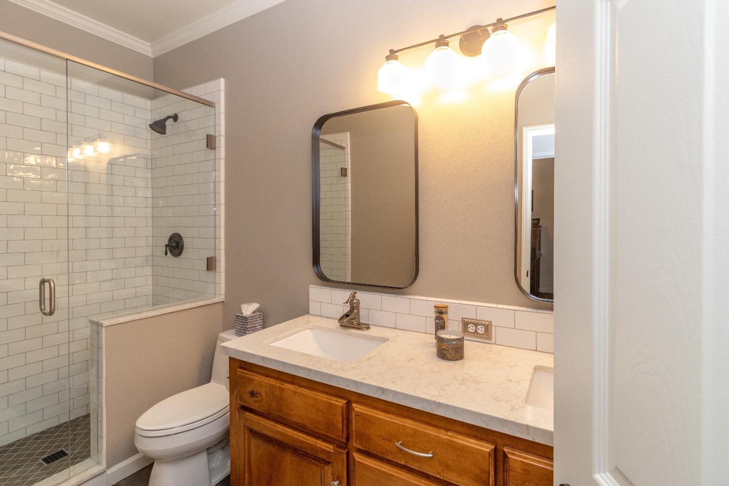 2066 Bedford Avenue Clovis, CA 93611 - Photo 25 of 35