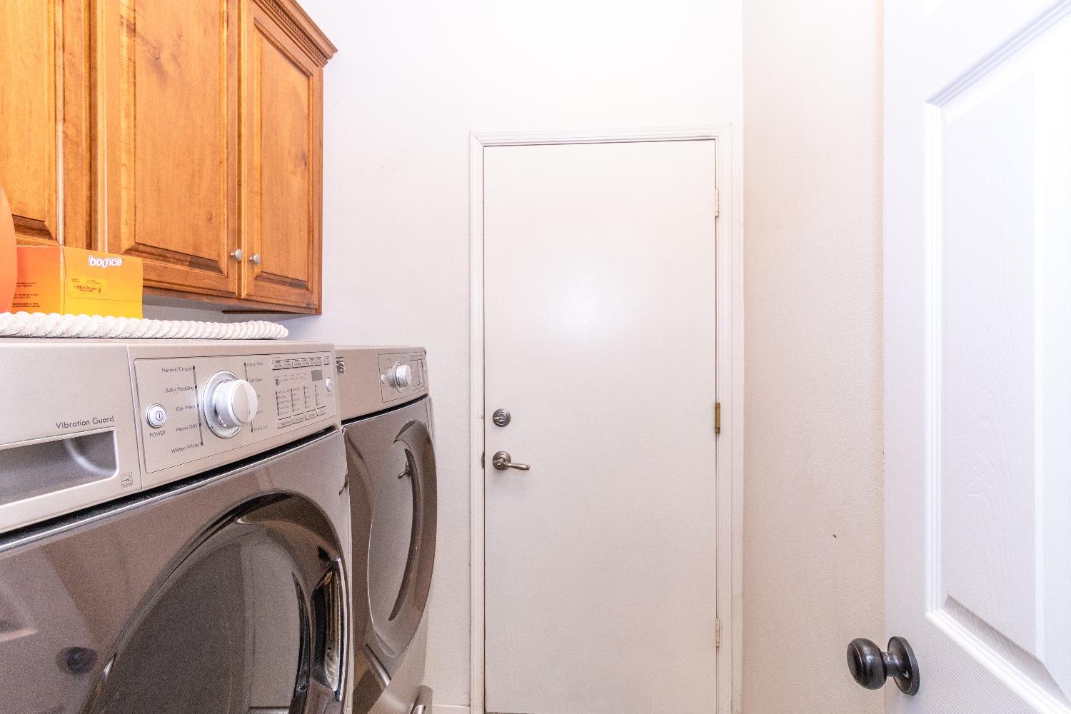 2066 Bedford Avenue Clovis, CA 93611 - Photo 29 of 35