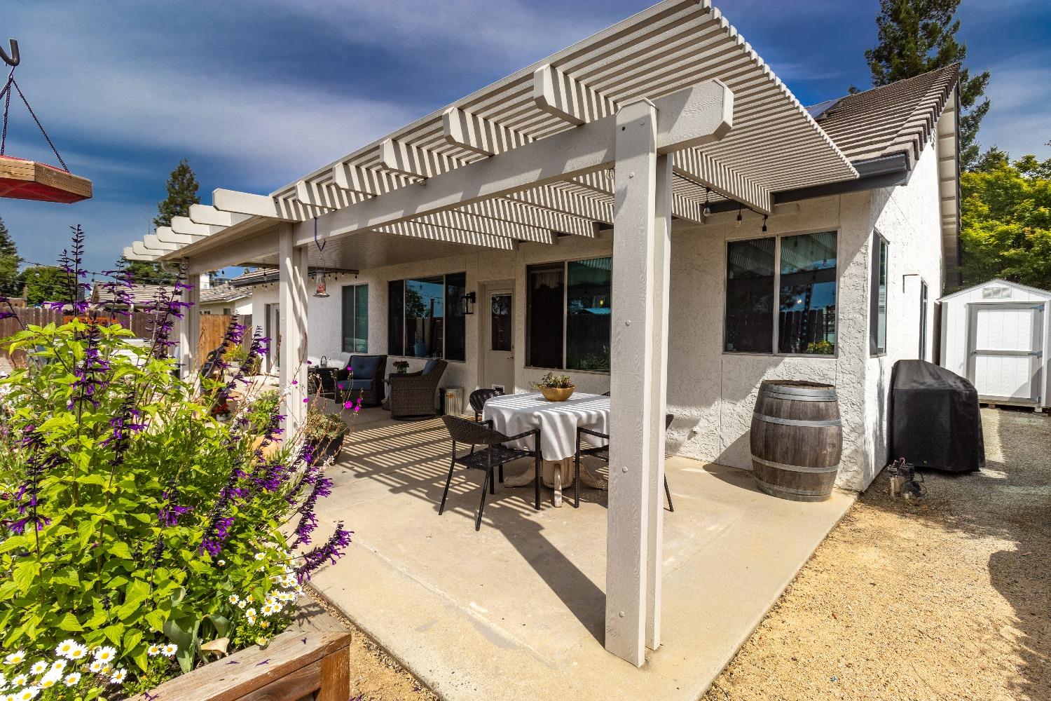 2066 Bedford Avenue Clovis, CA 93611 - Photo 33 of 35