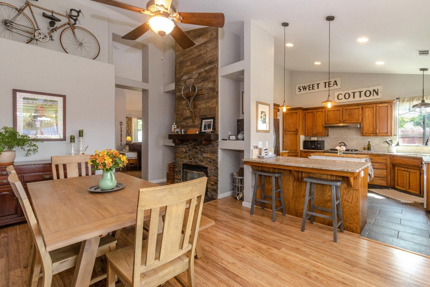 2066 Bedford Avenue Clovis, CA 93611 - Photo 7 of 35