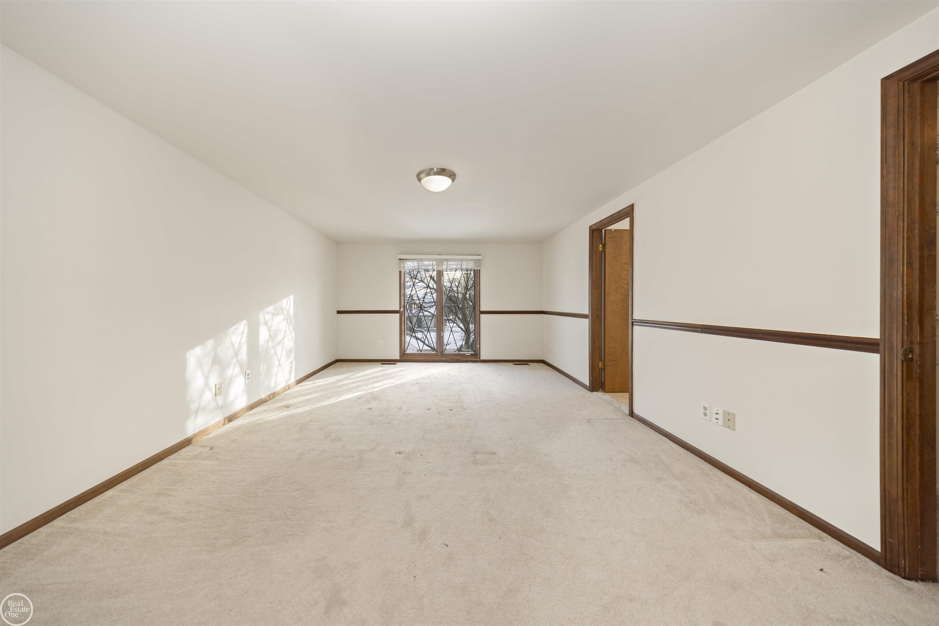 441 Silvervale Drive Rochester Hills, MI 48309 - Photo 36 of 65