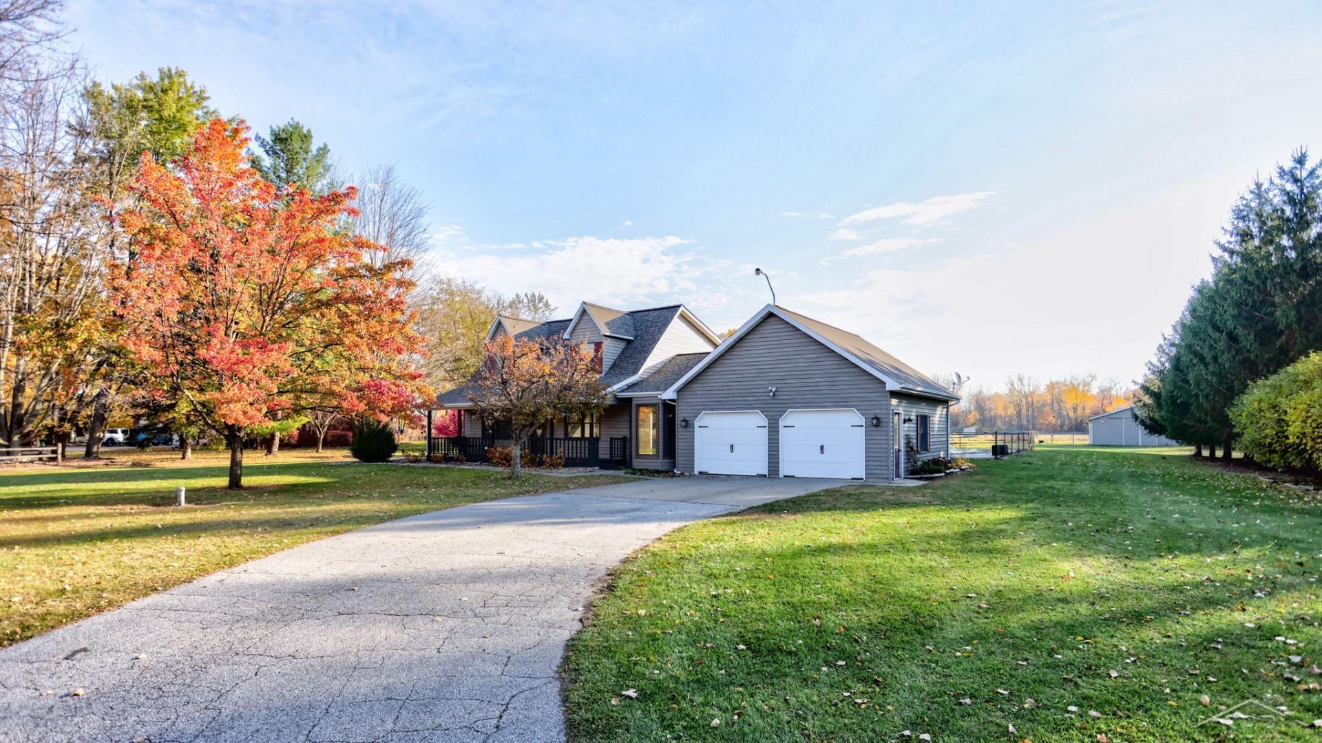 6650 Mielke Road Freeland, MI 48623 - Photo 4 of 80 50094292-3.JPG