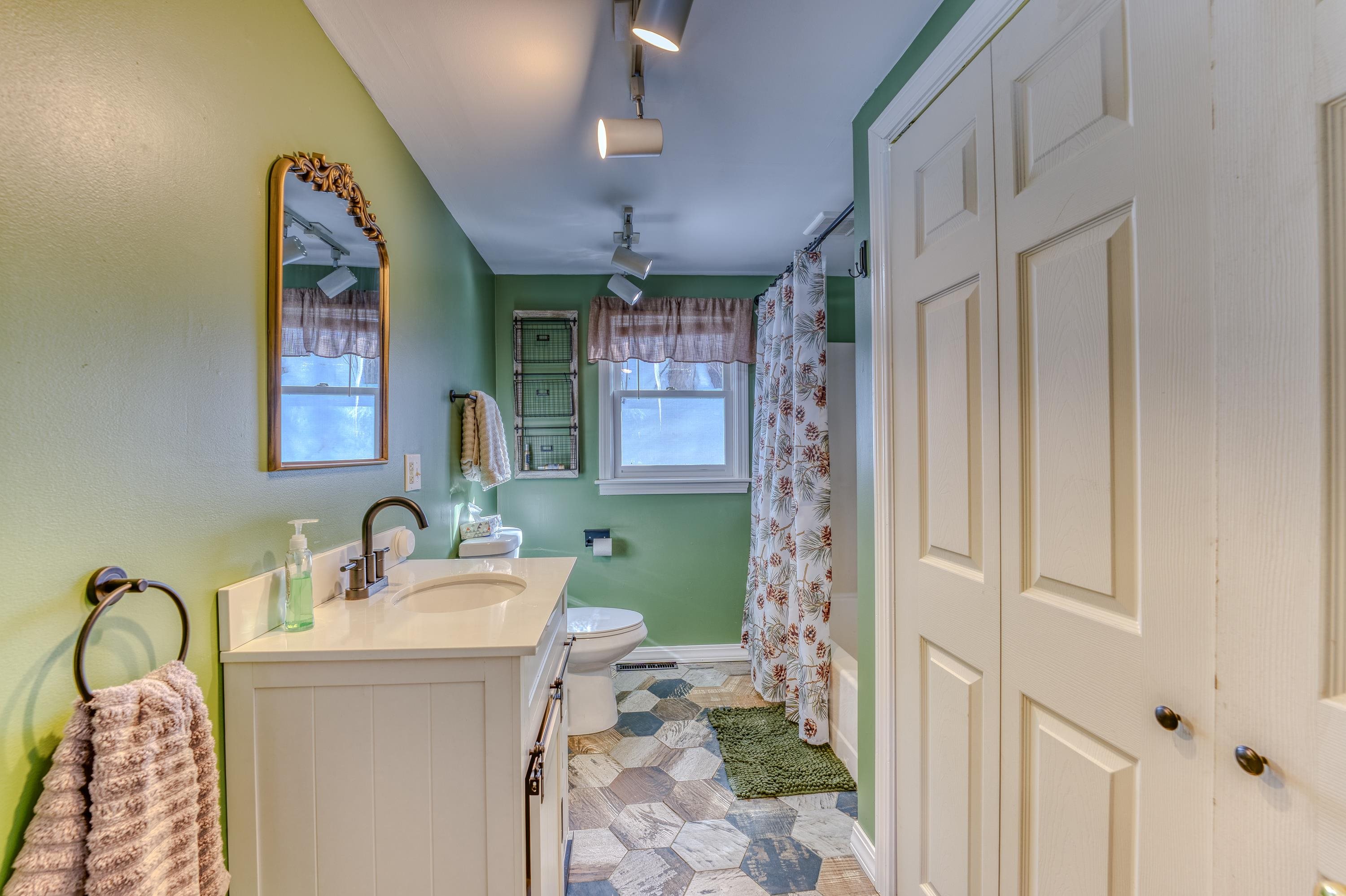 28 Jodo Way Bethlehem, NH 03574 - Photo 16 of 36