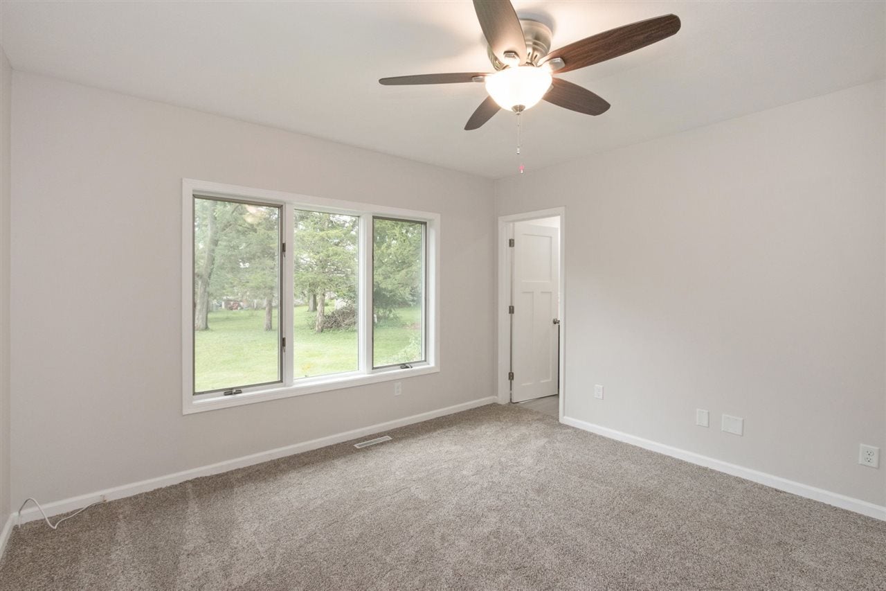 1128 Prairie Du Chien Road Iowa City, IA 52245 - Photo 13 of 21 Gallery Image 13