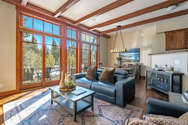 $1,300,000 | 10213 Annies Loop, Truckee, CA 96161