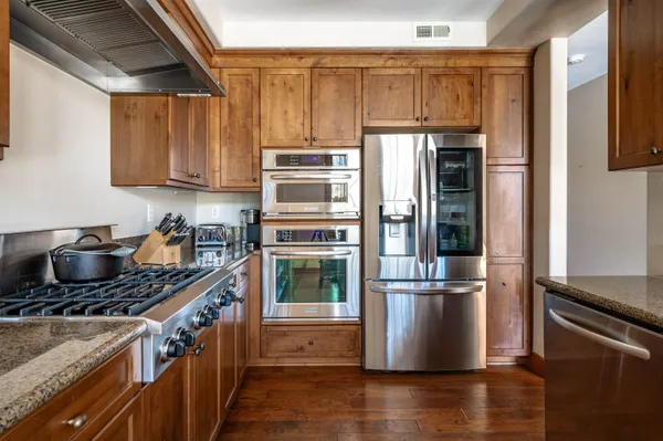 $1,300,000 | 10213 Annies Loop, Truckee, CA 96161