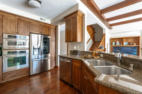 $1,300,000 | 10213 Annies Loop, Truckee, CA 96161