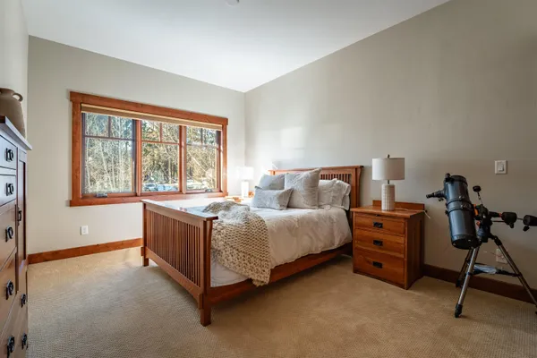 $1,300,000 | 10213 Annies Loop, Truckee, CA 96161