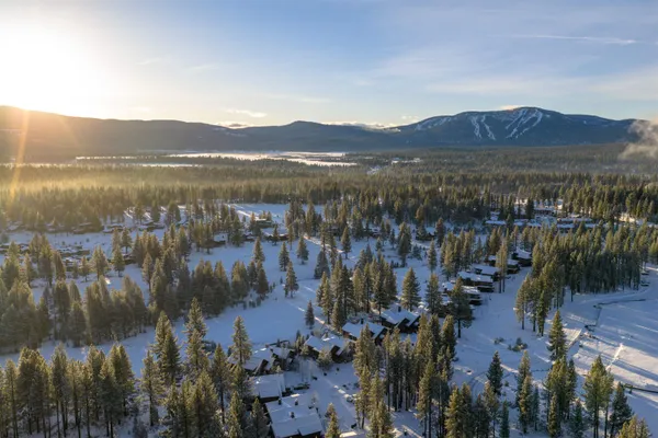 $1,300,000 | 10213 Annies Loop, Truckee, CA 96161