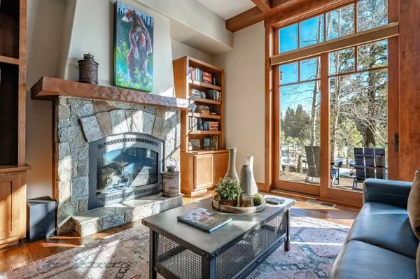 $1,300,000 | 10213 Annies Loop, Truckee, CA 96161
