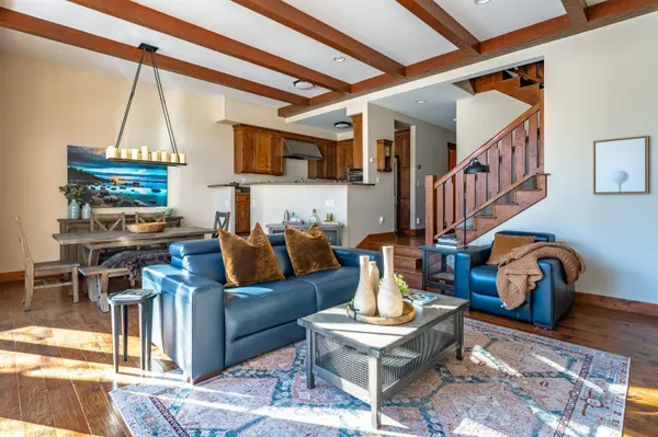 $1,300,000 | 10213 Annies Loop, Truckee, CA 96161