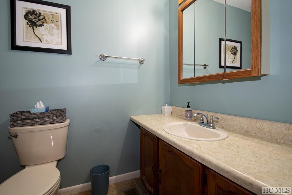 887 Ridgewood Road Highlands, NC 28741 - Photo 24 of 29 Gallery Image 24
