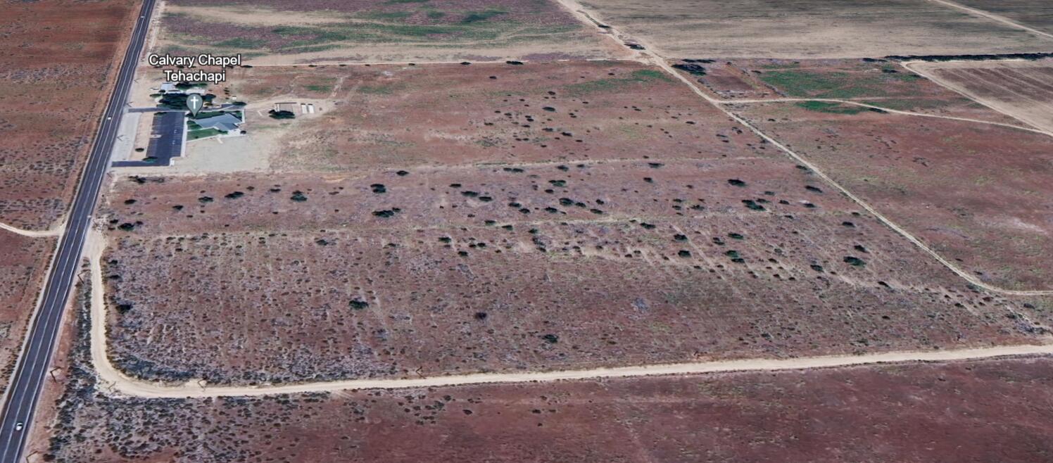 Lot 8 Highline Road Tehachapi, CA 93561 - Photo 13 of 19 a bathroom with a shower