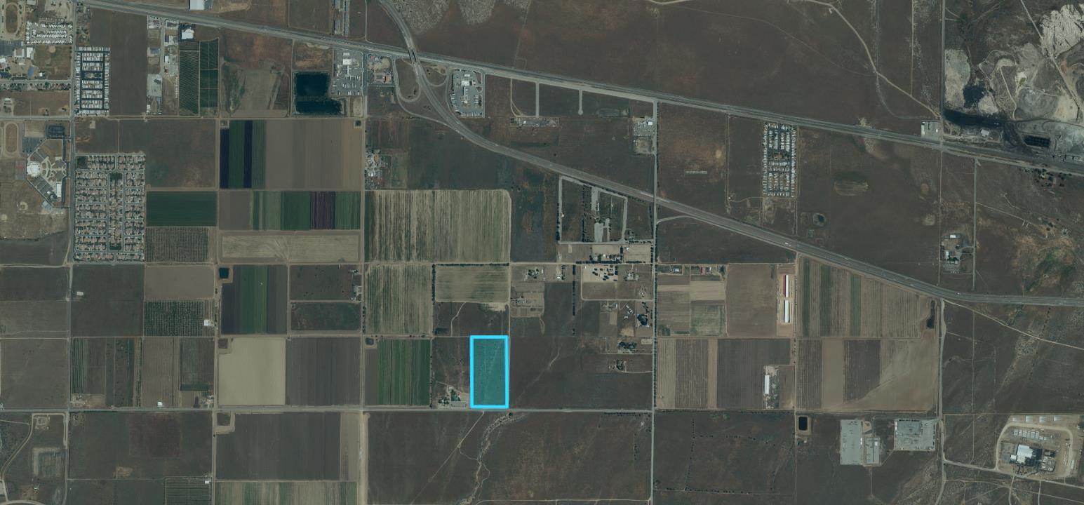 Lot 8 Highline Road Tehachapi, CA 93561 - Photo 10 of 19 a bathroom with a shower