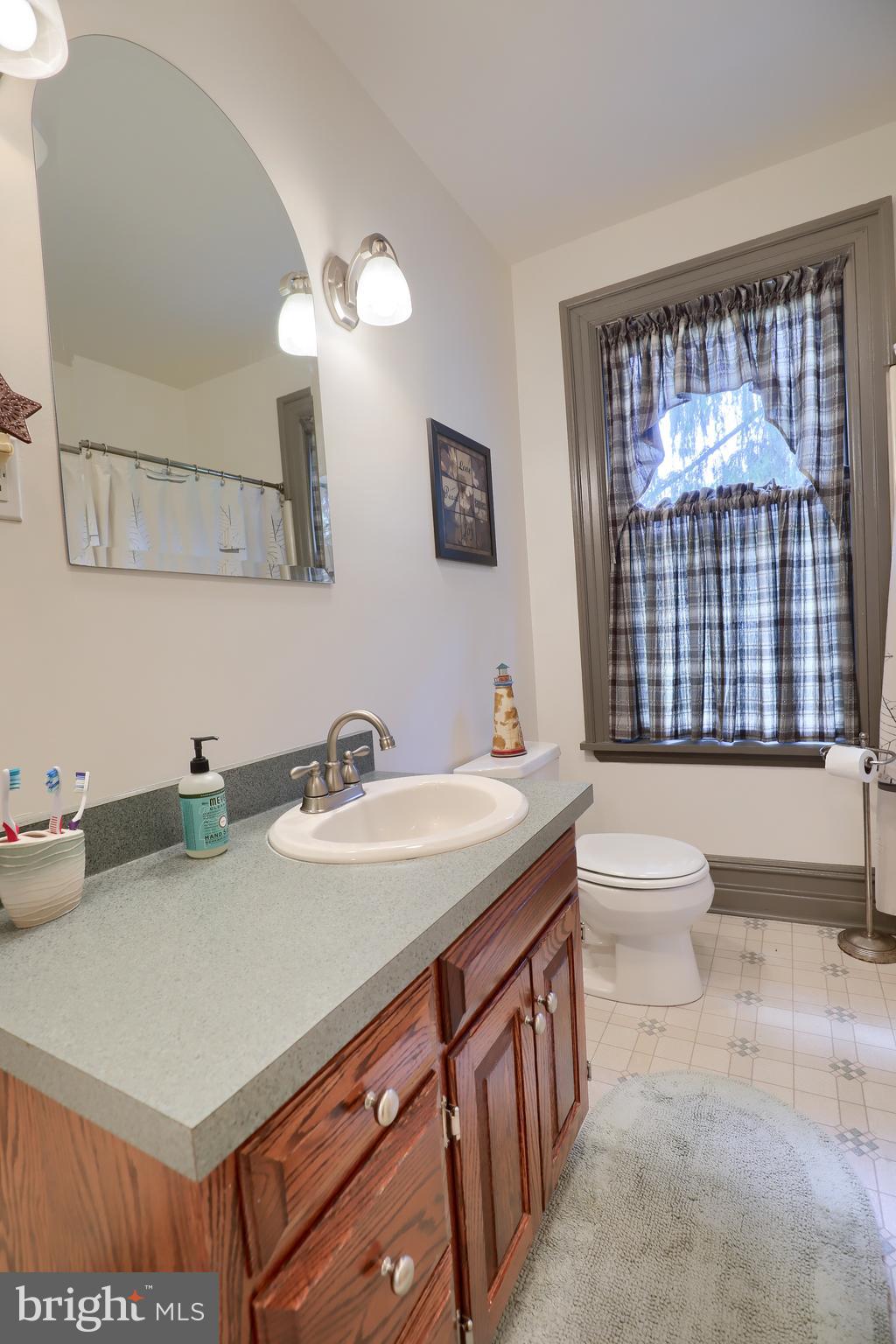3688 River Road Conestoga, PA 17516 - Photo 48 of 76 Hall Bath