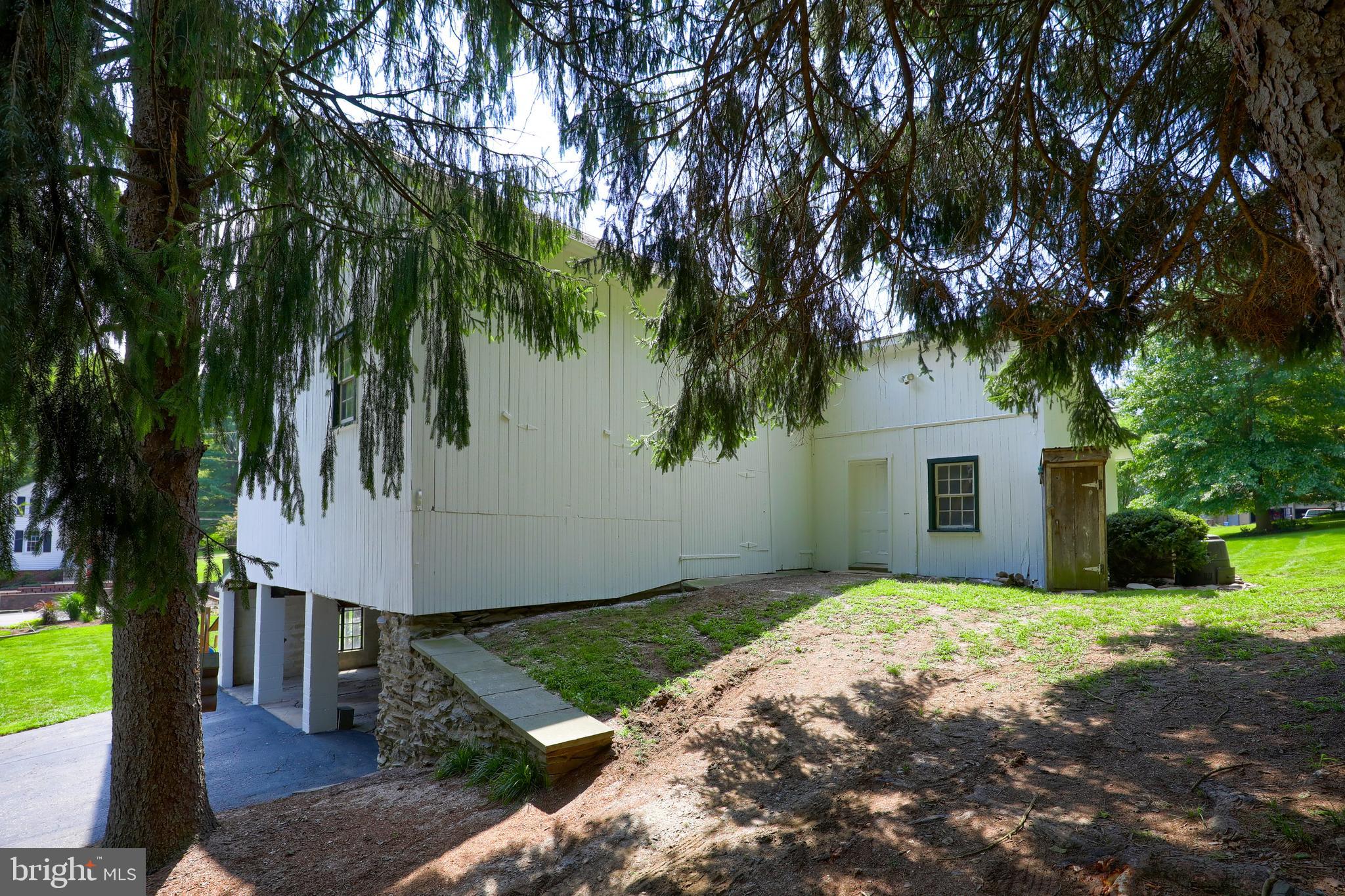 3688 River Road Conestoga, PA 17516 - Photo 65 of 76 Barn
