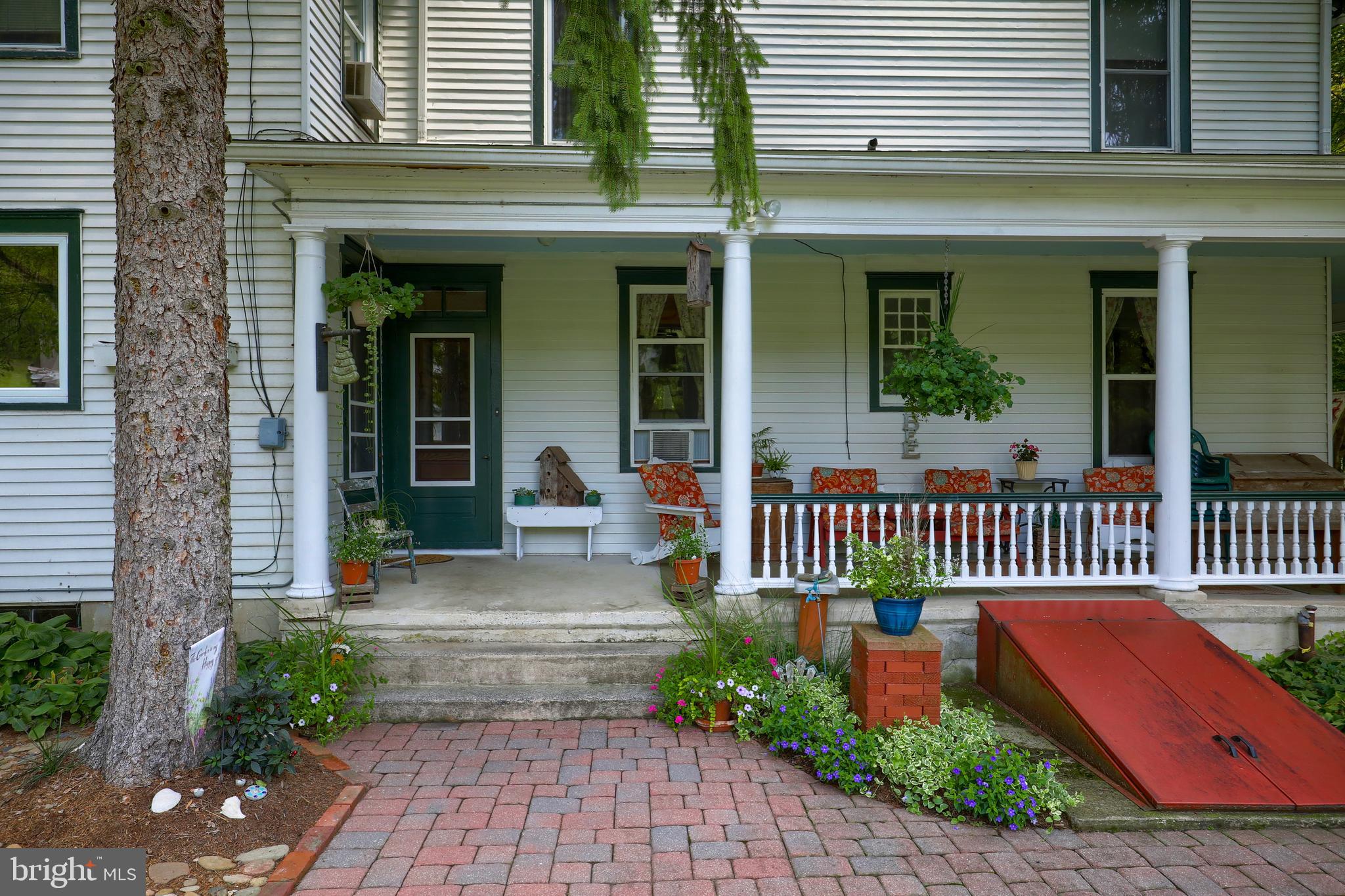 3688 River Road Conestoga, PA 17516 - Photo 10 of 76 Side Porch