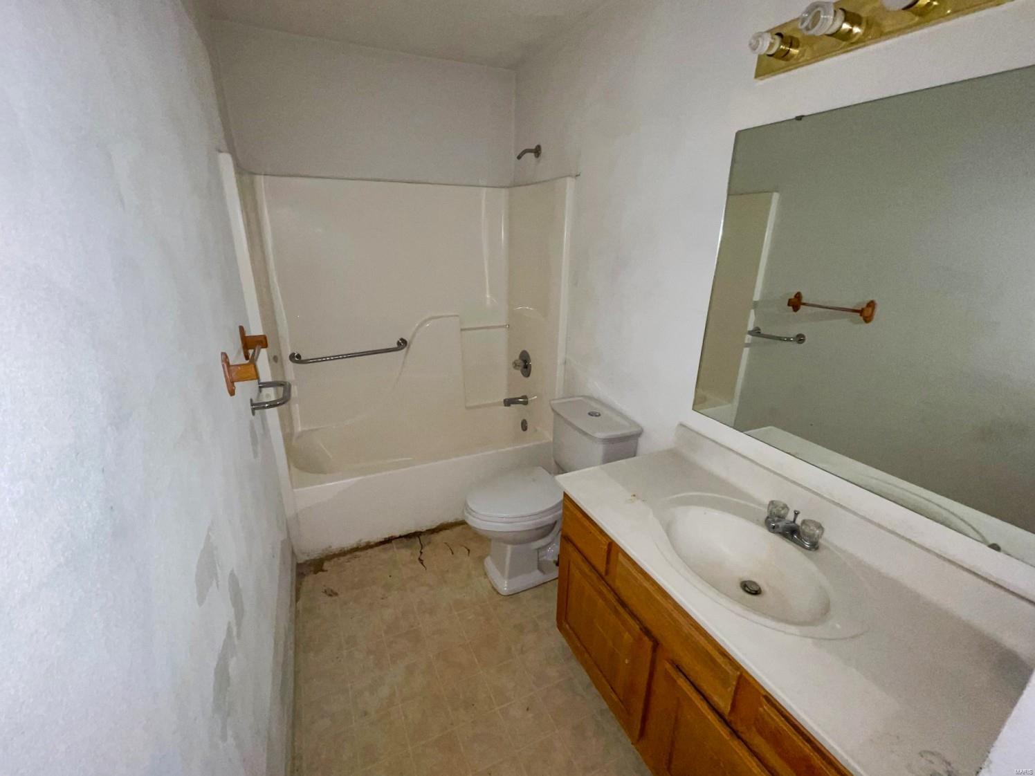 1005 Apache Drive Collinsville, IL 62234 - Photo 18 of 22